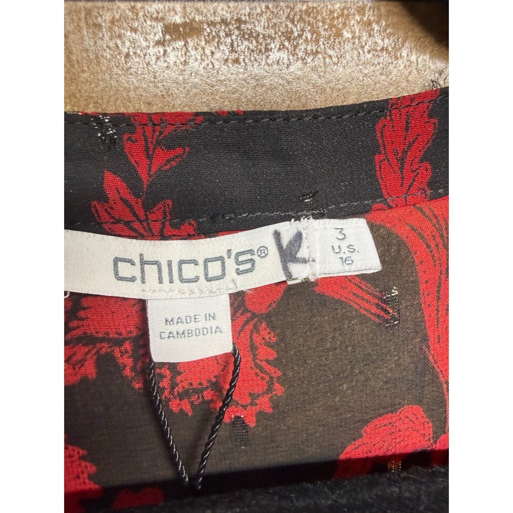 Chico's Carmine Red Ryne Bloom Ruffle Front Blouse Metallic Floral Top Size 3 16 - Picture 6 of 10